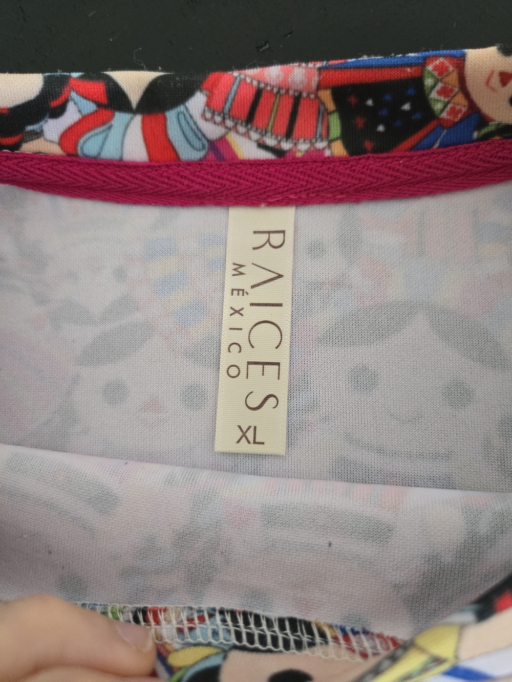 Raíces México Guapa Lele Doll Sweatshirt XL - Picture 6 of 11
